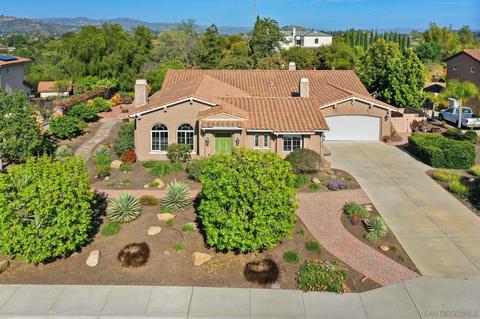 2074 Amparo Ct, Escondido, CA 92025 photo 2