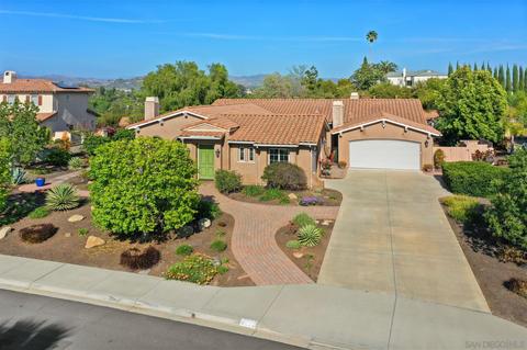 2074 Amparo Ct, Escondido, CA 92025 photo 3