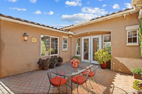 2074 Amparo Ct, Escondido, CA 92025 photo 12