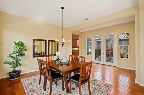 2074 Amparo Ct, Escondido, CA 92025 photo 10