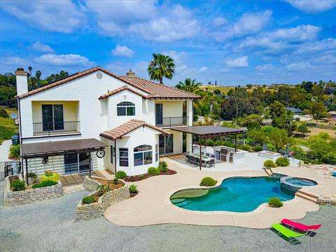 2261 Via Corto, Fallbrook, CA 92028 photo 2