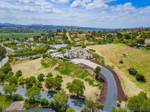 2261 Via Corto, Fallbrook, CA 92028 photo 3