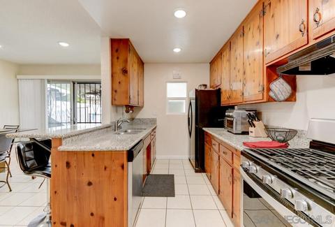 411 Sacramento Ave, Spring Valley, CA 91977 photo 10