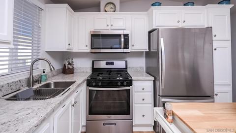699 N Vulcan Ave #86, Encinitas, CA 92024 photo 2