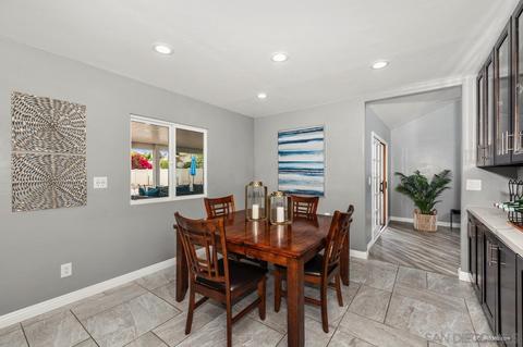 10127 W Glendon Cir, Santee, CA 92071 photo 7