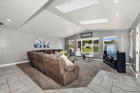 10127 W Glendon Cir, Santee, CA 92071 photo 12