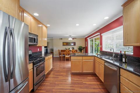 13239 Wanesta Dr, Poway, CA 92064 photo 6