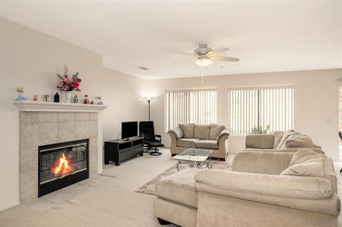 2128 Pointe Pkwy, Spring Valley, CA 91978 photo 10