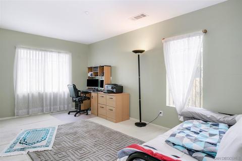 2128 Pointe Pkwy, Spring Valley, CA 91978 photo 14