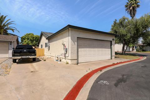8594 Lake Bluffs Cir, Spring Valley, CA 91977 photo 5