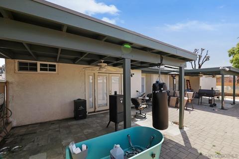 8594 Lake Bluffs Cir, Spring Valley, CA 91977 photo 23