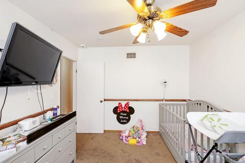 8594 Lake Bluffs Cir, Spring Valley, CA 91977 photo 10