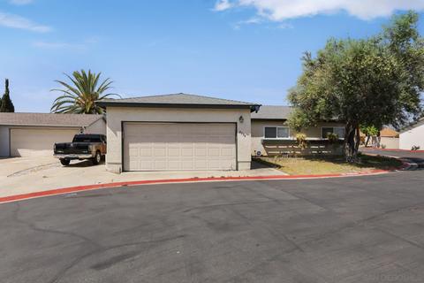8594 Lake Bluffs Cir, Spring Valley, CA 91977 photo 25