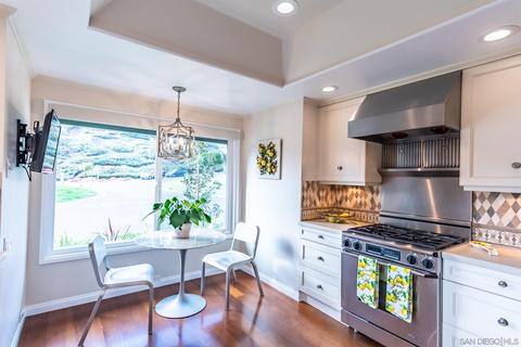 2081 Caminito Circulo Norte, La Jolla, CA 92037 photo 10