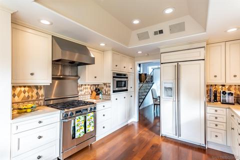2081 Caminito Circulo Norte, La Jolla, CA 92037 photo 11