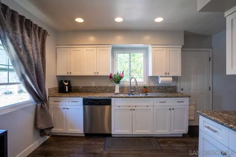 565 Wayne Ave, El Cajon, CA 92021 photo 12