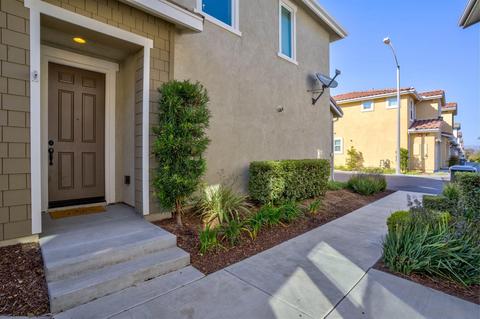 8726 Sage Shadow Dr, Lakeside, CA 92040 photo 3