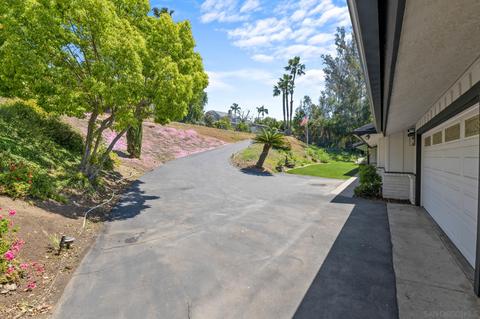 840 Cape Breton, Vista, CA 92084 photo 5