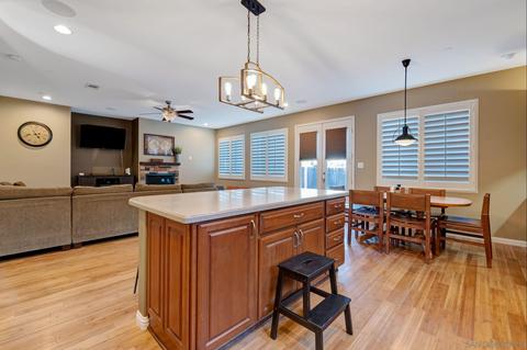 9111 Tropico Dr, La Mesa, CA 91941 photo 8