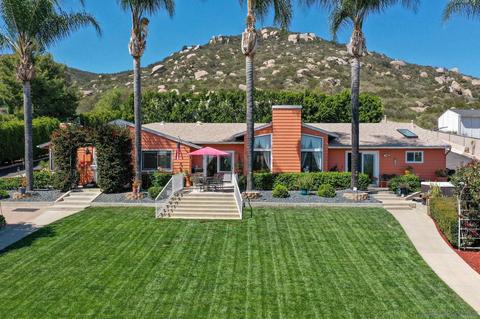 10476 Tatas Pl, Escondido, CA 92026 photo 3