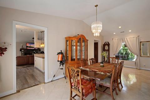 10476 Tatas Pl, Escondido, CA 92026 photo 9