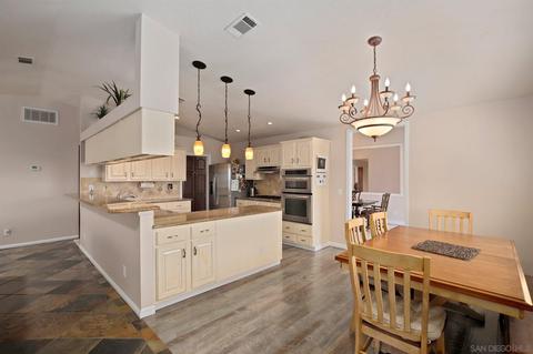 10476 Tatas Pl, Escondido, CA 92026 photo 10
