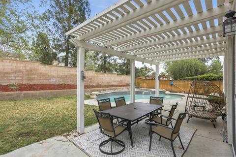 32850 Naples Ct, Temecula, CA 92592 photo 2