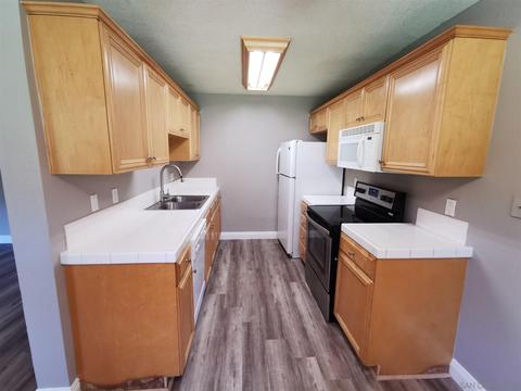 2094 E Grand Ave #29, Escondido, CA 92027 photo 4