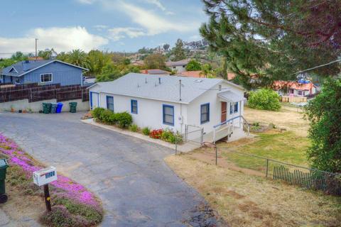 1188 Phillips St, Vista, CA 92083 photo 2