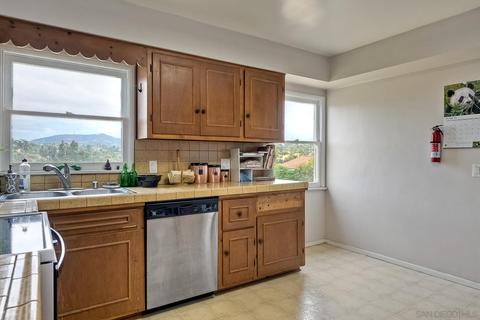 1188 Phillips St, Vista, CA 92083 photo 13