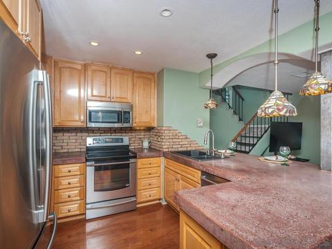 682 Ascot Dr, Vista, CA 92083 photo 9