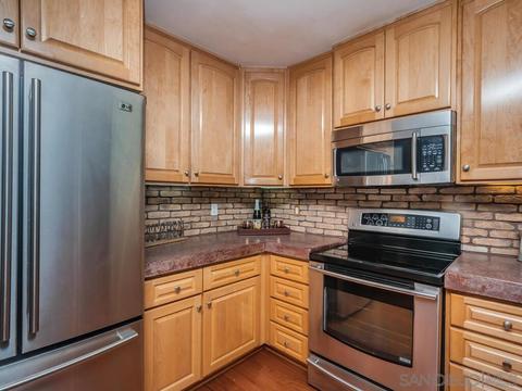 682 Ascot Dr, Vista, CA 92083 photo 7
