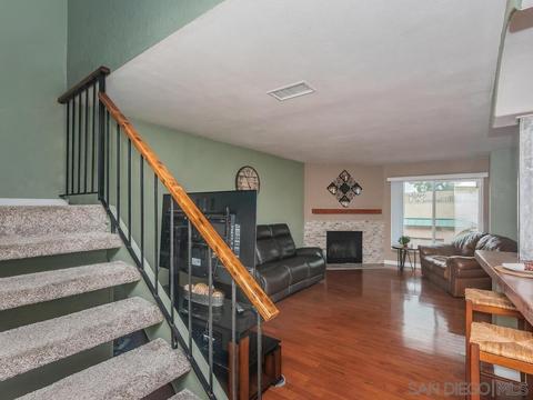 682 Ascot Dr, Vista, CA 92083 photo 12