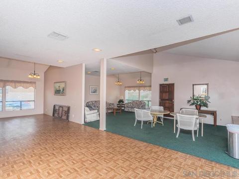 682 Ascot Dr, Vista, CA 92083 photo 23