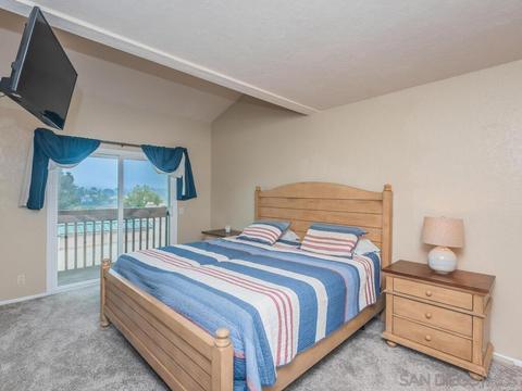 682 Ascot Dr, Vista, CA 92083 photo 16