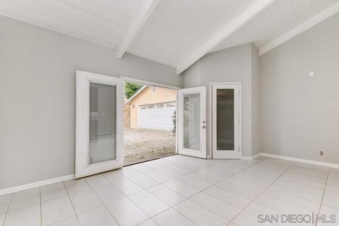 11949 Rocoso Rd, Lakeside, CA 92040 photo 3