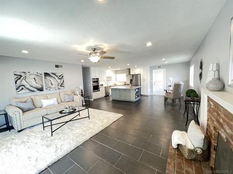 13717 Tobiasson Rd, Poway, CA 92064 photo 2