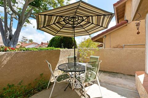 946 Alyssum Rd, Carlsbad, CA 92011 photo 2