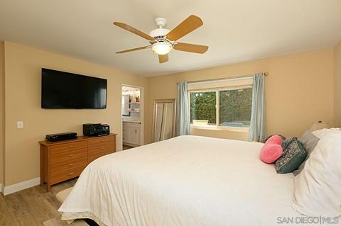 946 Alyssum Rd, Carlsbad, CA 92011 photo 10