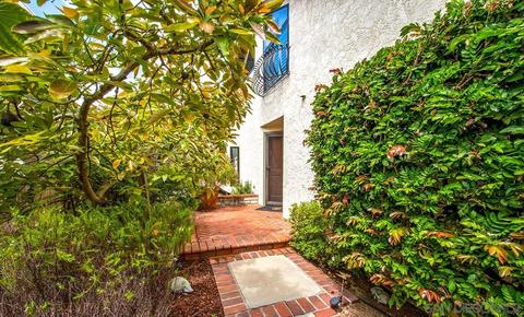 1750 Shadow Mountain Dr, Encinitas, CA 92024 photo 2