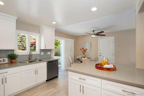 4154 Thomas St, Oceanside, CA 92056 photo 6