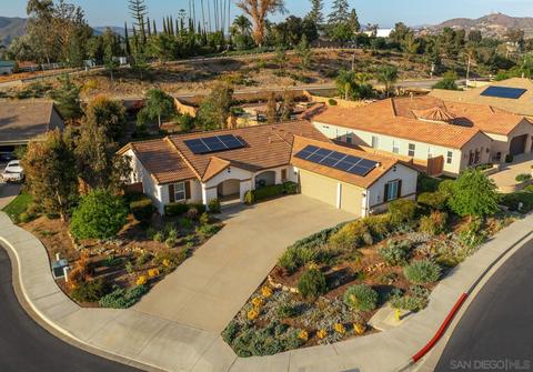 309 William Pittenger Pl, Fallbrook, CA 92028 photo 3