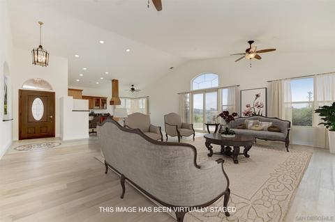 3650 Emma, Vista, CA 92084 photo 3