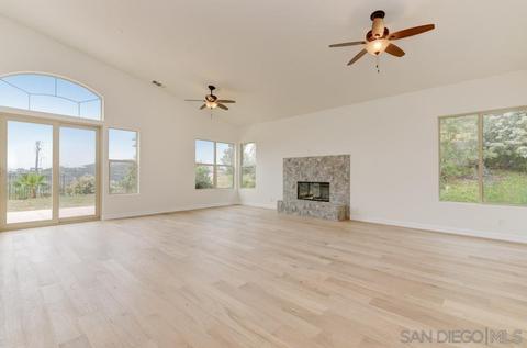3650 Emma, Vista, CA 92084 photo 8