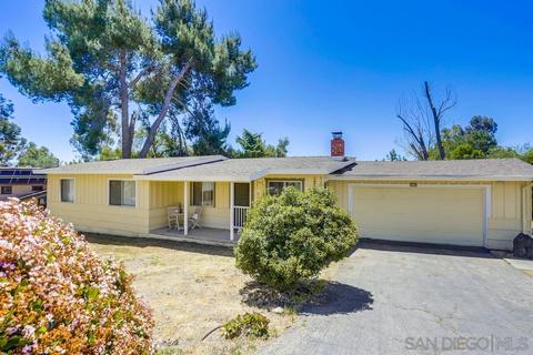 1249 Oasis Dr, Escondido, CA 92026 photo 1