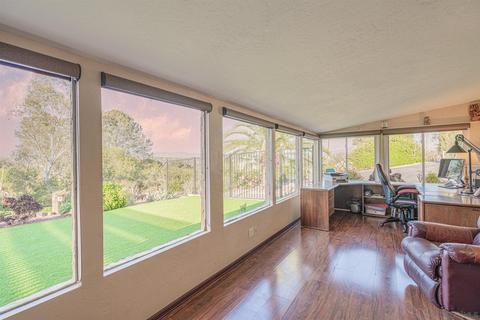 2636 Circle Dr, Escondido, CA 92029 photo 20