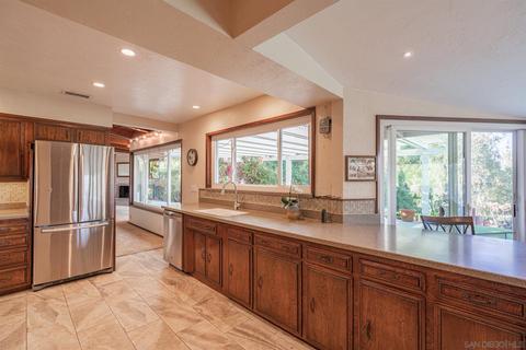 2636 Circle Dr, Escondido, CA 92029 photo 14
