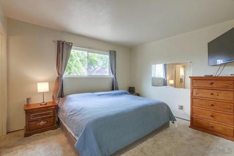 8621 Carlton Oaks Dr, Santee, CA 92071 photo 17