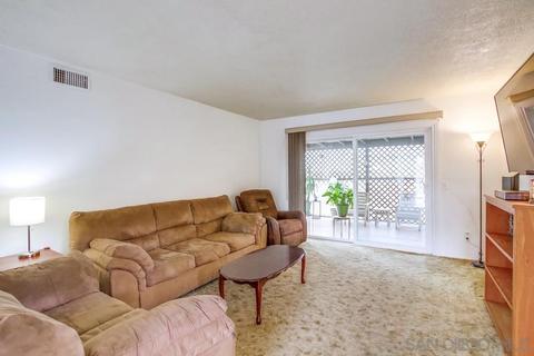 8621 Carlton Oaks Dr, Santee, CA 92071 photo 4
