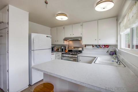 8621 Carlton Oaks Dr, Santee, CA 92071 photo 15